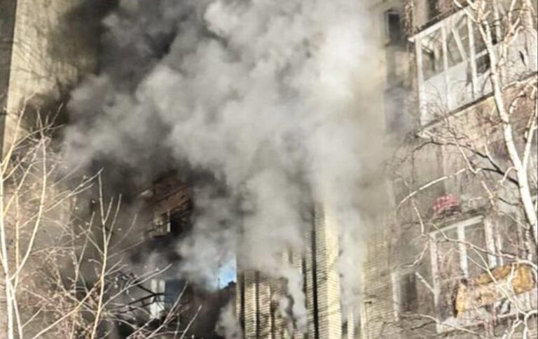 Новини України - В Охтирці БПЛА влучив у багатоповерхівку