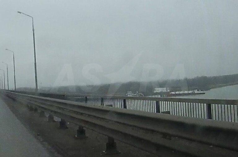 Новини світу - В Ростові почав тонути атакований дронами "тіньовий" танкер РФ - ЗМІ