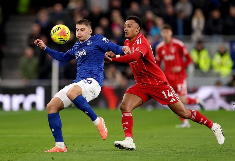 Новини спорту - Віталій Миколенко відіграв весь матч за Евертон і отримав оцінки