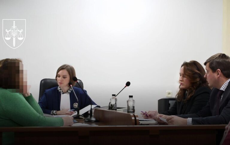 Новини України - Залишила доньку помирати після побоїв вітчима: в Ужгороді засудили матір