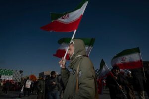 Новини світу - В Ірані протестувальники підпалили військову базу